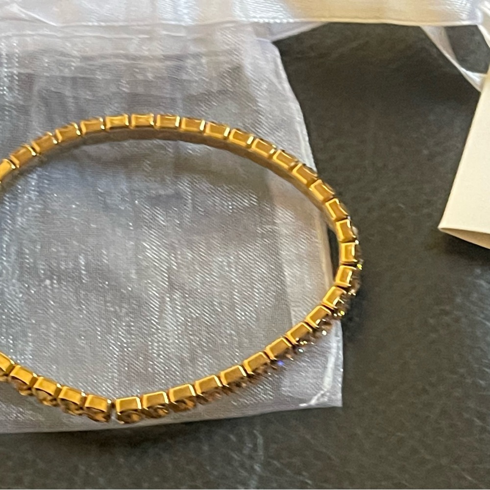 Beautiful bracelet with stone - Picture 3 of 3